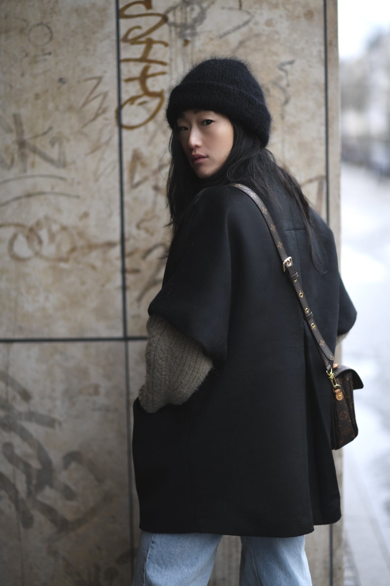 Short MOK Merino Wool Coat - Black