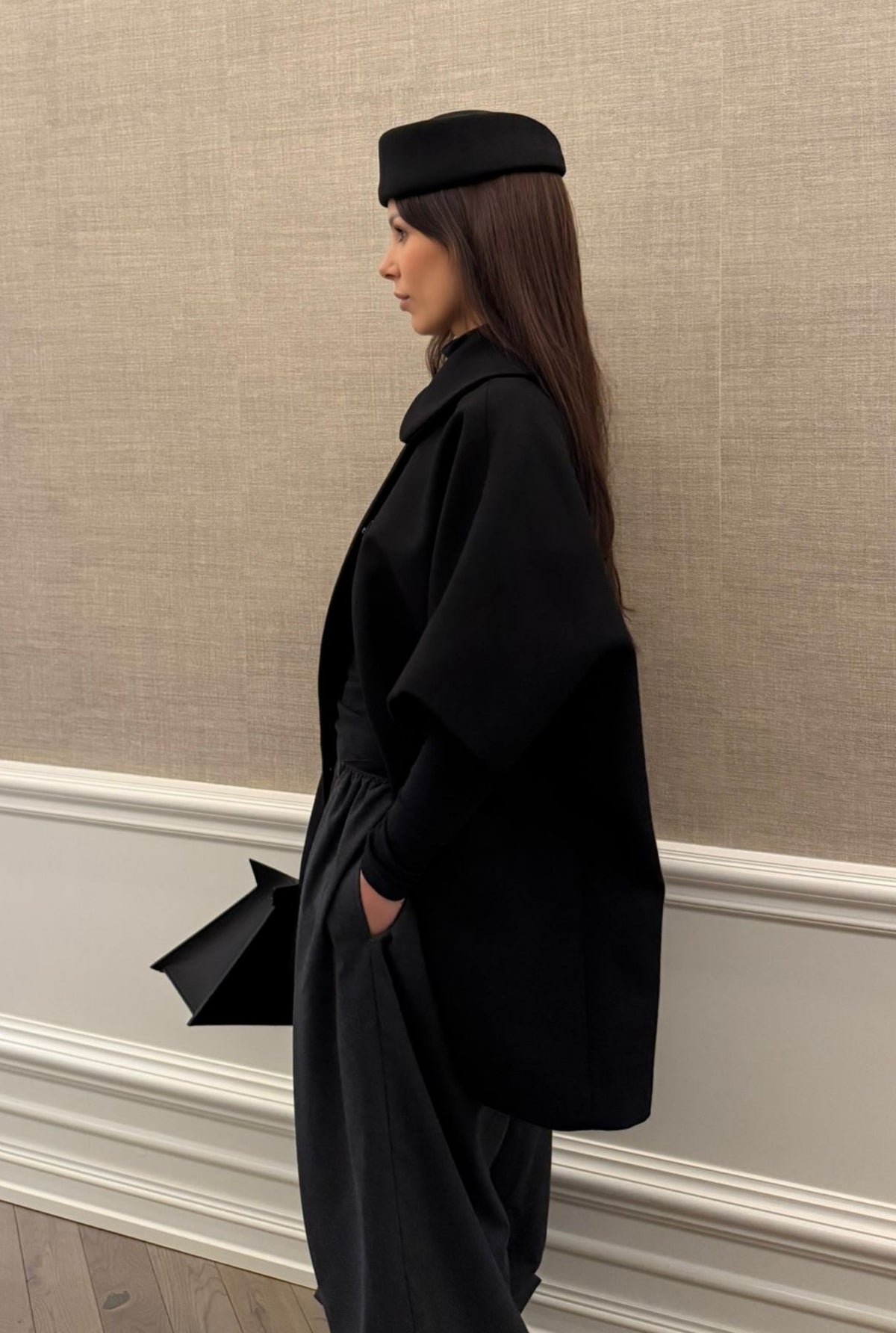 Short MOK Wool Coat - ROUNDED collar - Black