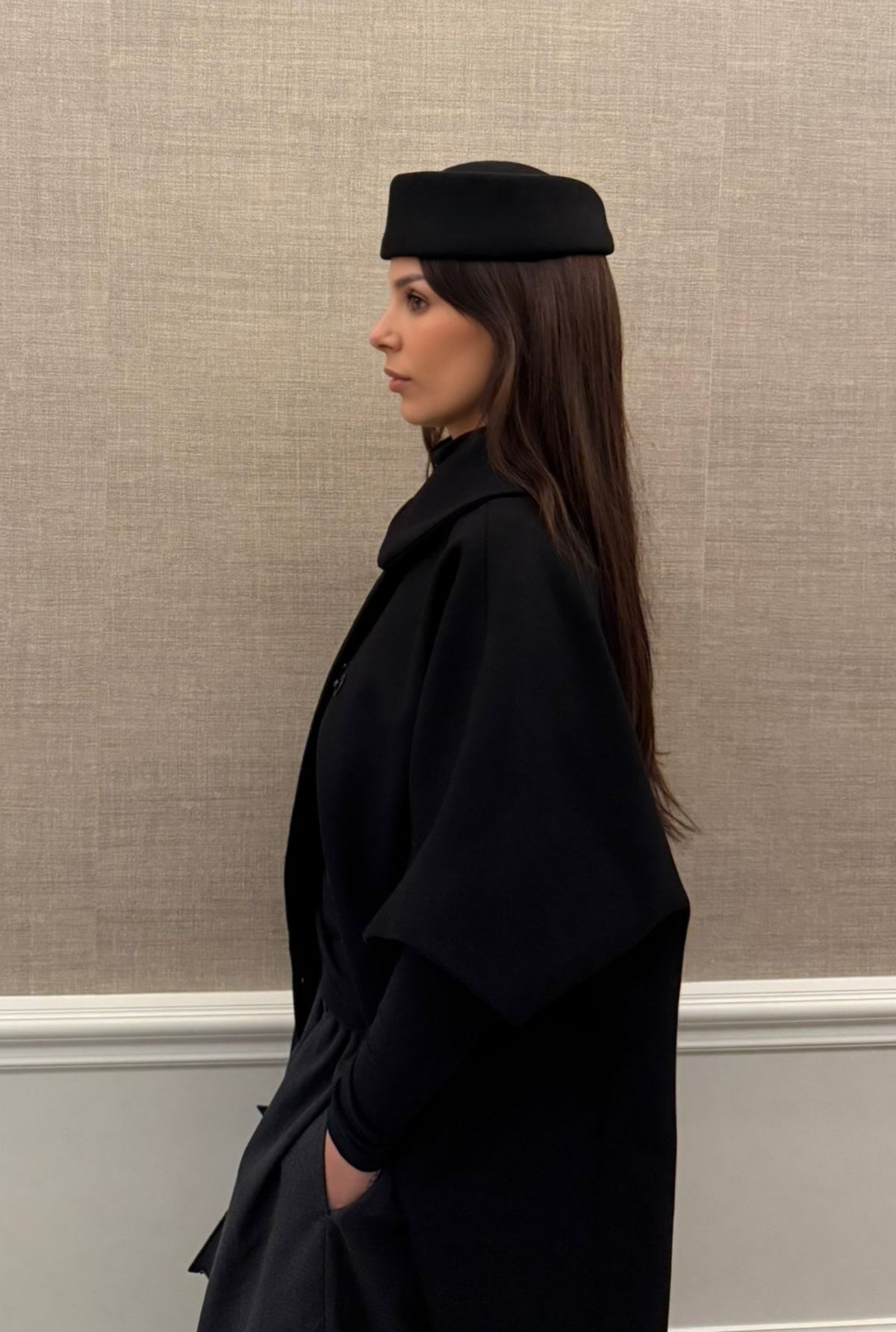 Short MOK Wool Coat - ROUNDED collar - Black